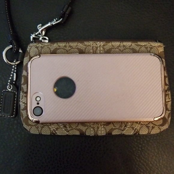 Coach wristlet - Picture 3 of 4